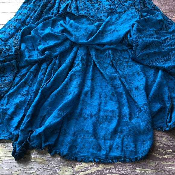 Free People Maxi Dress Flutter Sleeve Blue Black Floral Elephants - Picture 12 of 16